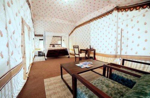 Sheopur Hotel | Kuno Forest Retreat: Pet-Friendly Escape with Breakfast