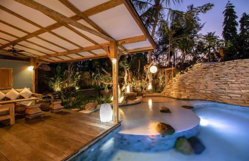 Gili Trawangan Resort | Discover Kuno Villas: Oceanfront Escape with Spa & Pool