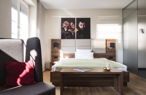 Loerrach Hotel | Discover Kunst-Hotel Drei König: Family-Friendly Comfort