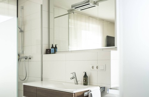 Loerrach Hotel | Discover Kunst-Hotel Drei König: Family-Friendly Comfort