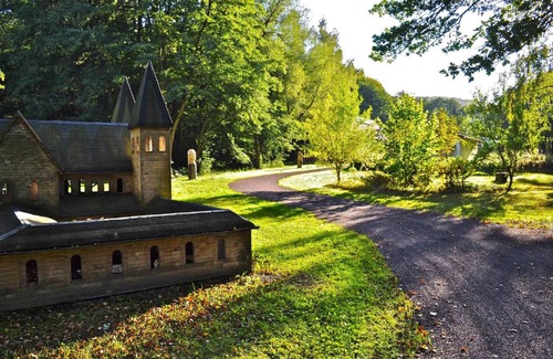 Reinhardsbrunn House | Kunstpark Reinhardsbrunn: Guest Rated 9.2/10 Retreat