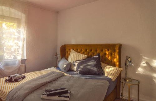 Meissen Apartment | Explore Kunstvoll: Unique 4-Room Apartment with Balcony