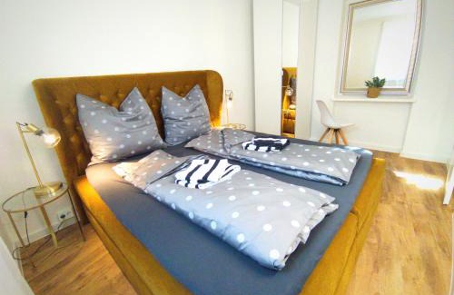 Meissen Apartment | Explore Kunstvoll: Unique 4-Room Apartment with Balcony