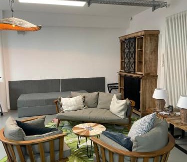 Trossingen Hotel | Discover KunstWerk B: Pet-Friendly with Top Amenities