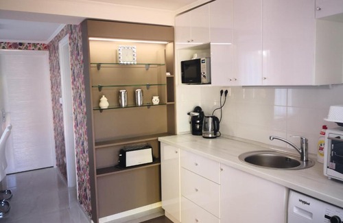 Szeged Apartment | Discover Kupola Apartman: Family-Friendly with Private Pool