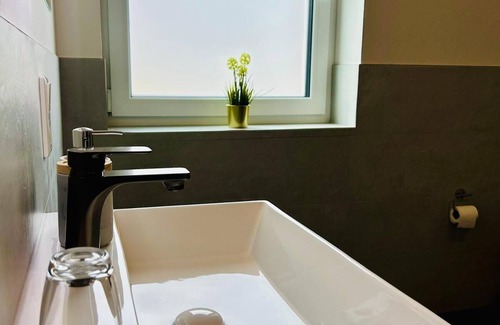 Bad Zwischenahn House | Kurblume - stylish ground floor apartment with idyllic garden in Bad Zwischenahn
