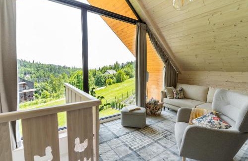 Nowy Targ House | Relax at Kurka Chata: Oceanfront Getaway with Hot Tub