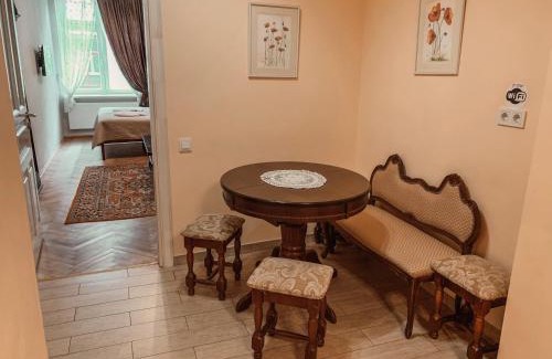 Lviv City Center Apartment | Top-Rated Kurnakh Apartment: Ideal for Families and Guests