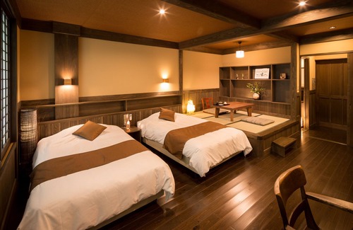 Kurokawa Onsen House | Relaxing Kurokawa Onsen Ryokan Wakaba with Spa & Hot Tub