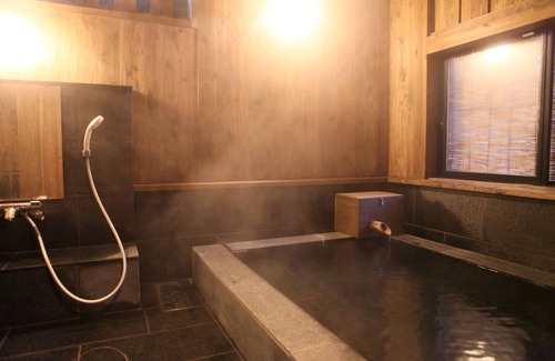 Kurokawa Onsen House | Relaxing Kurokawa Onsen Ryokan Wakaba with Spa & Hot Tub