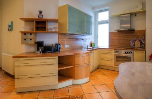 Warnemuende Hotel | Elegant Kurpark Hotel with Ocean View & Pet-Friendly Stay