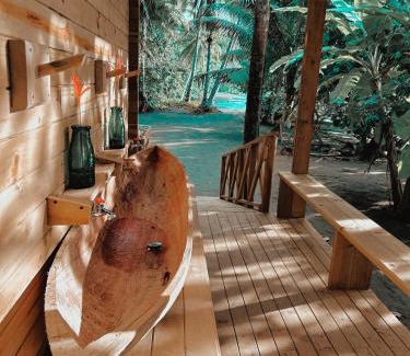 Bahia Solano Hotel | Discover Kurrulau - Hotel Playa Pacífica with Oceanfront Views