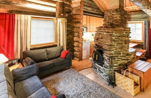 Rukatunturi House | Discover Kuruhovi b by Interhome: Lake View & Spa Retreat