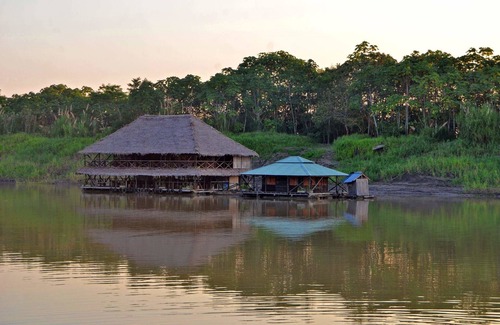 Leticia House | Relaxing Kurupira Cabin Floating with Spa & Family Amenities