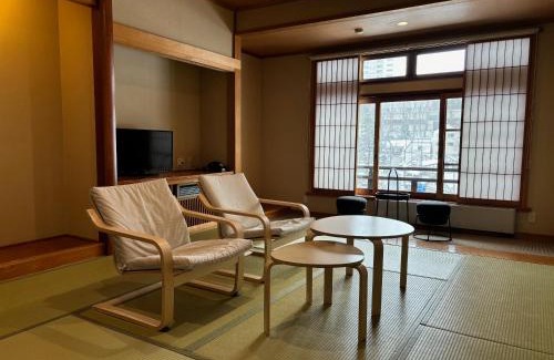 Kusatsu Onsen Hotel | Relax at Kusatsu Onsen Hotel1913 - 4-Star Comfort Awaits