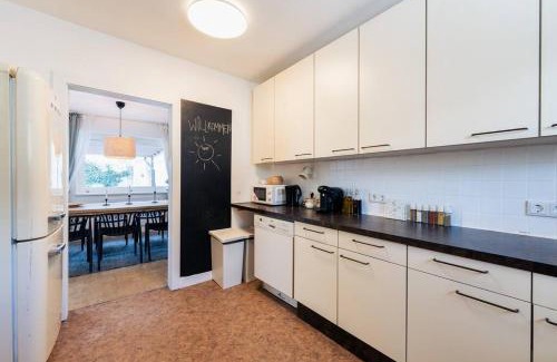 Hoetting House | Cozy Haven in Idyllic Neighborhood - Pet & Child Friendly