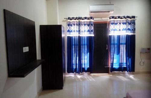 Bara Banki Hotel | Budget-Friendly Kushmanda Greens with Breakfast & Family Fun
