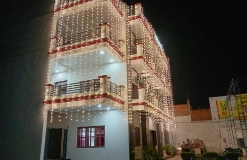 Bara Banki Hotel | Budget-Friendly Kushmanda Greens with Breakfast & Family Fun