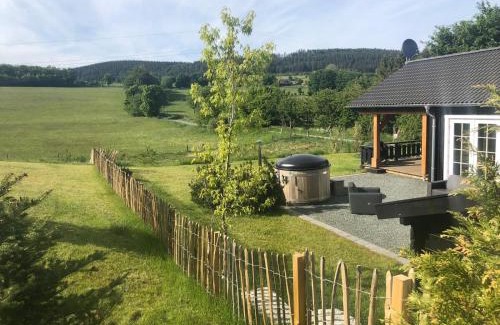 Kuestelberg Ski Chalet | Pet-Friendly Kustelberg Lodges with Hot Tub & High Ratings
