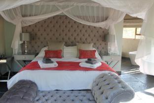 Thorny Bush Game Reserve Cabin | Elegant Kusudalweni Safari Lodge & Spa: 5-Star Retreat