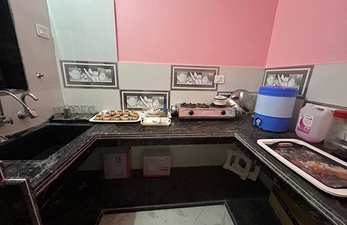 Ayodhya House | Kusum Homestay 200-300m distance from Ram Mandir hostet By Avinash Mishra