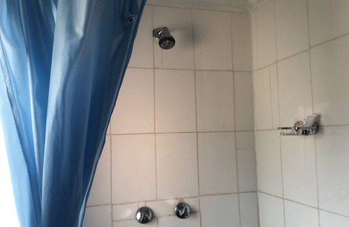 Letlhakeng House | Cozy Getaway at Kutse Guesthouse with Family-Friendly Perks