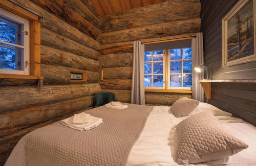 Saariselka Hotel | Elegant Kuukkeli Hirvas Suite with Top Amenities & 9.4 Rating