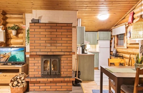 Yllasjarvi House | Relaxing Retreat at Kuusipirtti with Lake Views & Spa