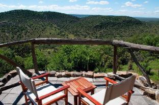 Blue Crane Route Cabin | Discover Kuzuko Lodge: Oceanfront Retreat with Spa & Pool