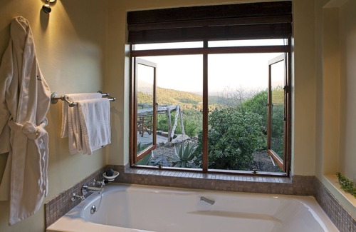 Blue Crane Route Cabin | Discover Kuzuko Lodge: Rated 9.2 with a Relaxing Spa
