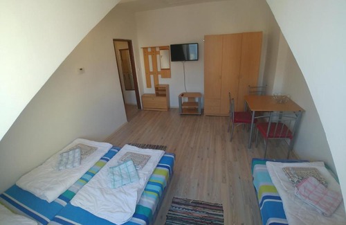 Karlovy Vary Apartment | Discover KV APARTMANS Varšavská - Family-Friendly Retreat