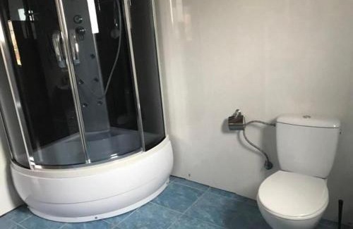 Yasinya House | Budget-Friendly Kvasy 838: Family-Friendly with Kitchenette