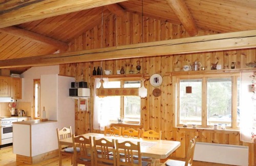 Vemhan House | Guest Rated 9.8: Kvisthån Tallen with Oceanfront Views