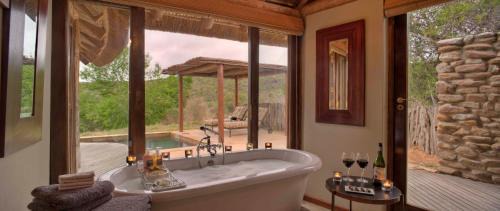 Makana Cabin | Experience Kwandwe Great Fish River Lodge: Guest Rated 10/10