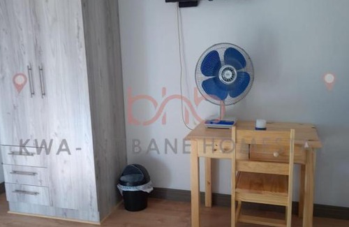 Nkonkobe Ski Chalet | Comfortable KwaNtibane Homestay for Family-Friendly Stays