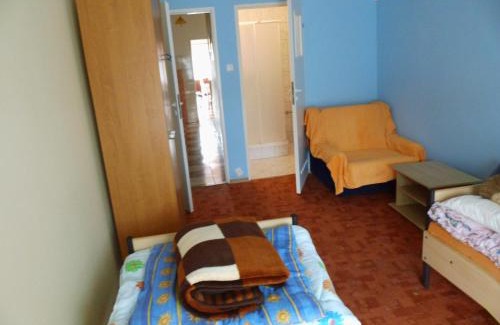 Goldap House | Family-Friendly Kwatera do wynajęcia with Kitchen Access