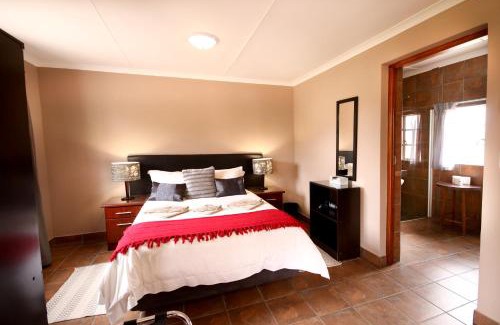 Hessequa House | Inviting Kweekkraal Guest Farm: Oceanfront Retreat Awaits