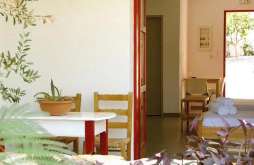 Charakas Apartment | Beautiful Kyfanta Studios & Apartments in Scenic Kyparissi