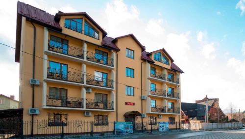 Skhidnytsya Hotel | Explore Kyiv: Family-Friendly Hotel with Pool and Spa