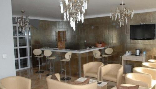 Kastoria House | Exceptional Kyknos De Luxe Suites with Child-Friendly Amenities