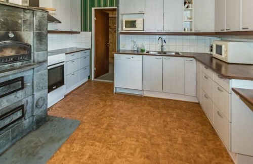 Loimaa House | Discover Kylämattila: Lake View Retreat with Spa & Breakfast