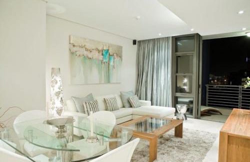 Victoria and Alfred Waterfront Apartment | Discover Kylemore 405 B: Family-Friendly with Pool Access