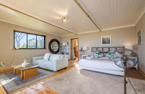 Harkerville House | Top-Rated Kyles Forest Cabin with Private Beach & Hot Tub
