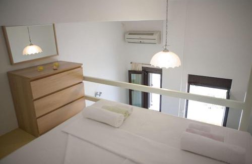 Serifos Hotel | Beachfront Kyma Studios with Ocean View & Breakfast Included