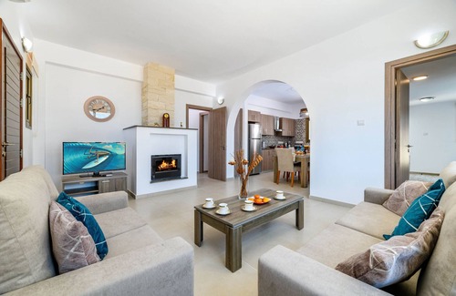 Ayia Thekla Ski Chalet | Relaxing Getaway at Kymma Villa #5 with Oceanfront Views