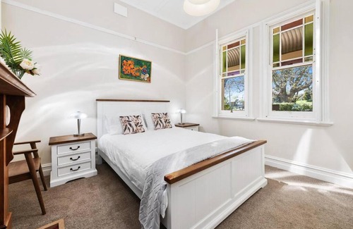 Orange House | Discover Kyogle123: Prime Location & Child-Friendly Stays