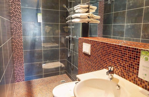 Appoigny Hotel | Cozy Kyriad Auxerre - Appoigny with Restaurant & Breakfast