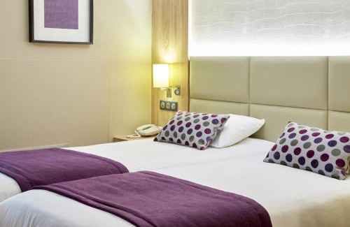 Beaune Hotel | Pet-Friendly Stay at Kyriad Beaune with Family Amenities