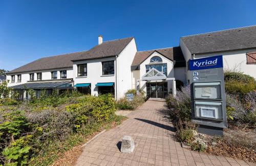 Nouan-sur-Loire Hotel | Pet-Friendly Retreat at Kyriad Blois Sud with Great Amenities