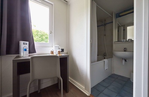 Nouan-sur-Loire Hotel | Comfortable Kyriad Blois Sud-Vineuil with Spa and Dining